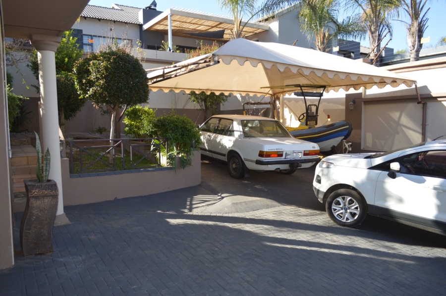 3 Bedroom Property for Sale in Wilkoppies North West